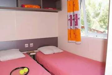 Camping pour 8 Personnes dans Gassin, Région de Draguignan, Photo 1