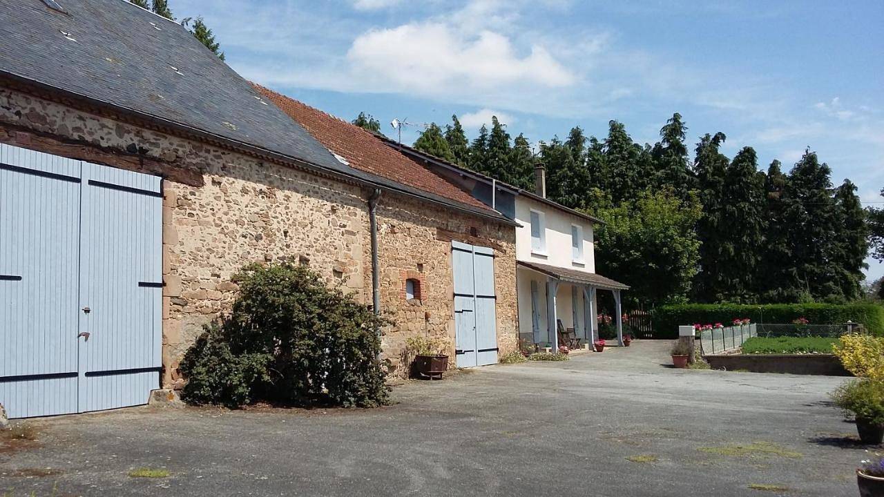 Double Room with Garden View in Saint-Amand-Magnazeix, Région de Bellac