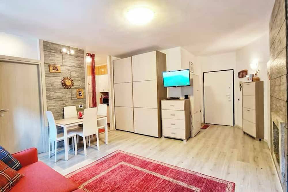 Appartamento intero, Elegante Appartamento in centro Aprica, vicinissimo alle piste da sci in Aprica, Valtellina