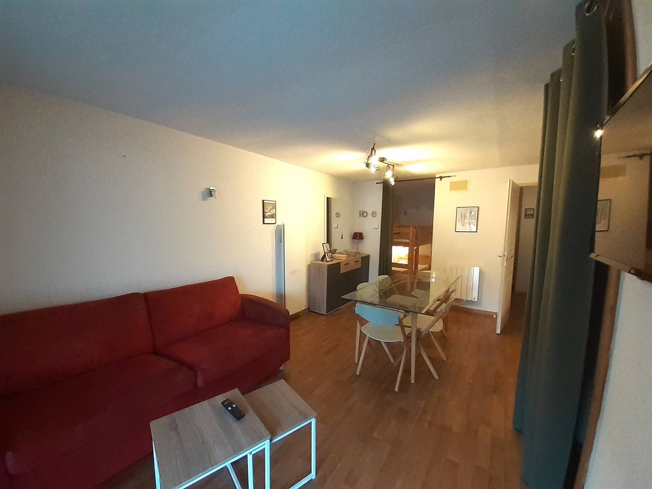 Apartamento entero, Apartamento acogedor para 8 con área de noche, terraza y Wifi en Valfréjus in Valfréjus, Modane