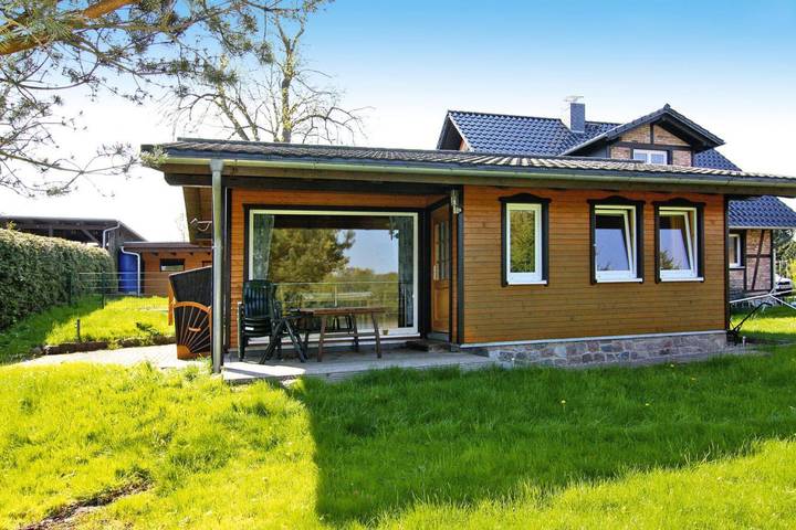 Ferienwohnung für 2 Personen, mit Terrasse und Garten in Am Peenestrom - 4