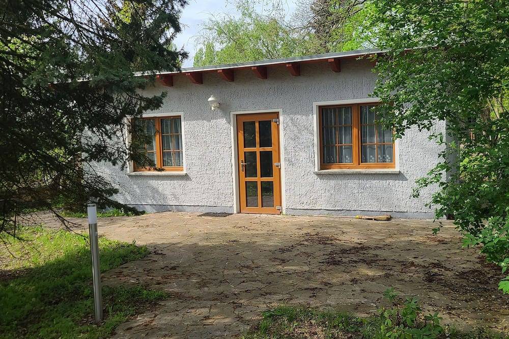 Bungalow mit Seeblick & eingezäuntem Garten – ruhig & privat in Hennickendorf, Rüdersdorf bei Berlin