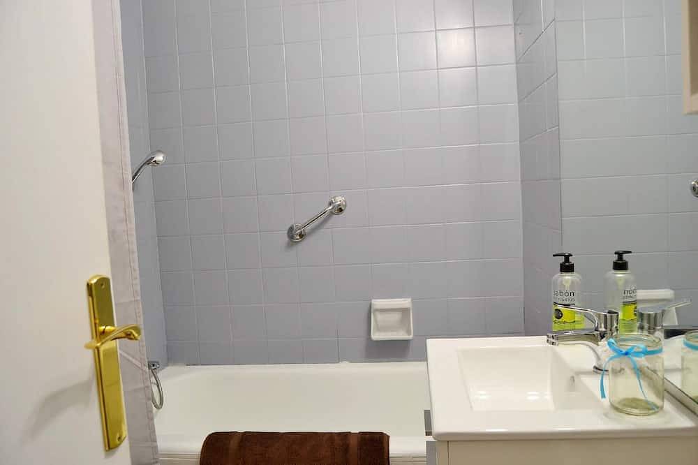 Ganze Wohnung, La Molina Iii - Drei Schlafzimmer Wohnung, Schläft 6 in La Molina, Alp