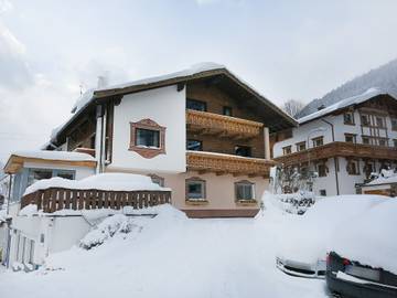 Ferienwohnung für 7 Personen, mit Garten und Balkon, mit Haustier am Arlberg