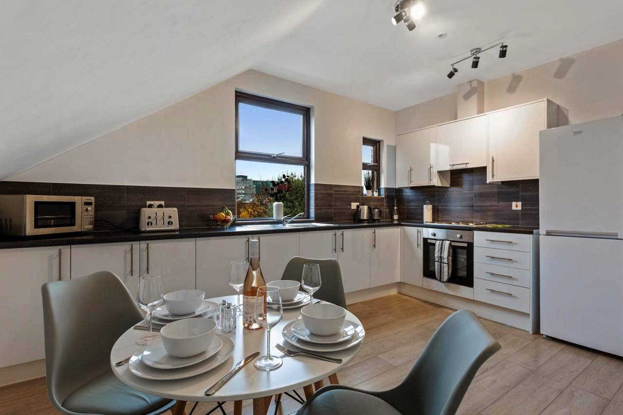 Entire apartment, Standard Triple Room in Nottinghamshire