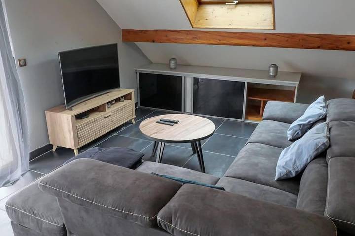 Gîte pour 8 personnes, avec vue et balcon à Montricher-Albanne - 3