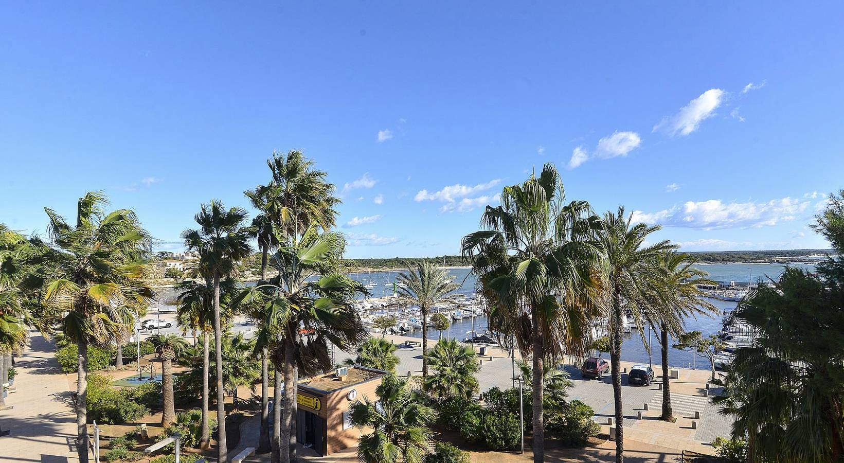 Ganze Ferienwohnung, Ferienwohnung Caballlito de mar in Colònia dsj in Playa d'es Port, Ses Salines