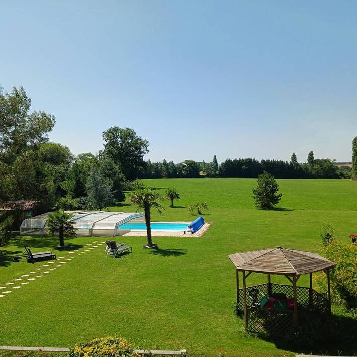 Cottage pour 2 personnes, avec jardin et vue ainsi que piscine et vue sur le lac à Essay