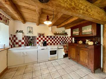 Gîte for 6 Guests in Saugues, Haute-Loire, Picture 2