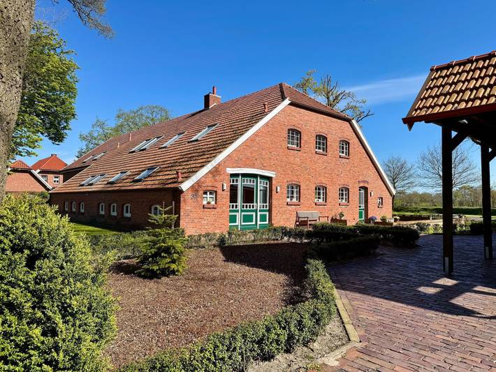 Ferienwohnung für 2 Personen, mit Terrasse und Garten sowie Sauna in Leer und Umgebung