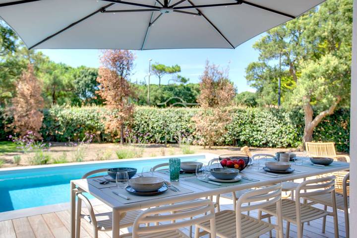 Gîte pour 8 personnes, avec piscine et jardin, animaux acceptés dans Plage des Estagnots - 2