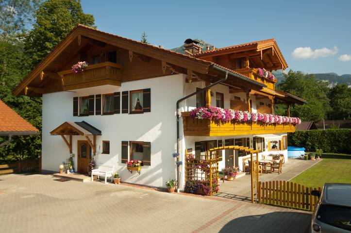 Ferienwohnung für 2 Personen, mit Balkon und Balkon/Terrasse sowie Sauna in Schönau am Königssee - 2