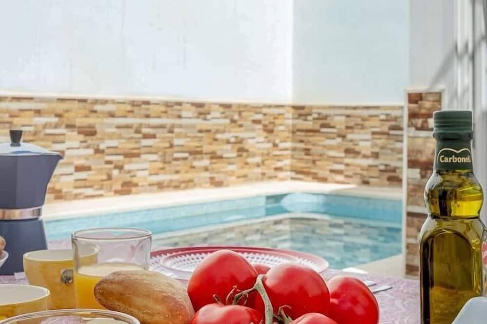 Apartamento entero, Fantástica casa en Camas a 10 min de Sevilla con piscina y terraza in Camas , Provincia de Sevilla