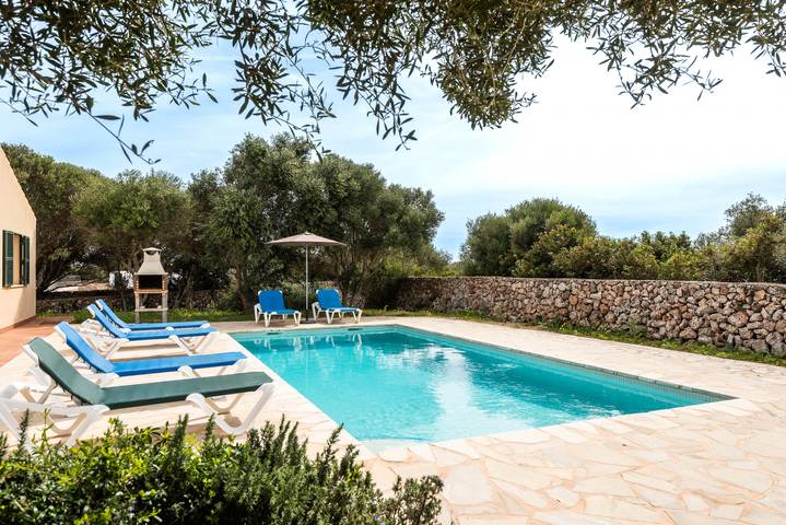 Location de vacances pour 6 personnes, avec terrasse et jardin à Cala en Blanes - 4