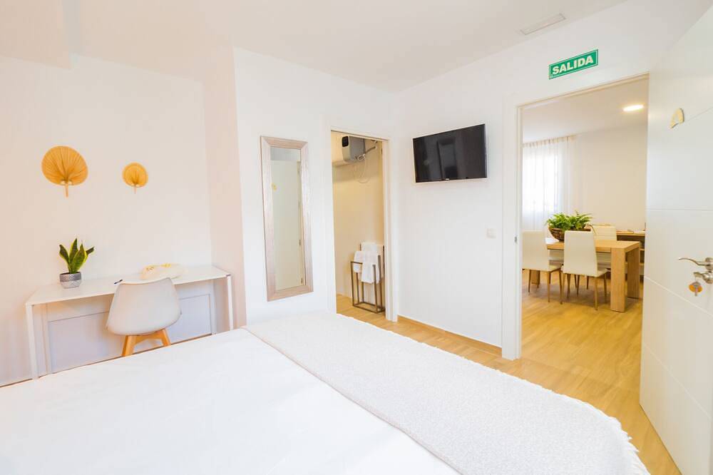 Cubo's Hostal William's Sunny 1 aangepast met ontbijt / toegang voor gehandicapten / gratis wifi in Torre de Benagalbón, Rincón de la Victoria