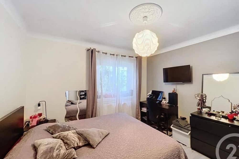 Charmante maison avec piscine in Cournon-d'Auvergne, Massif central