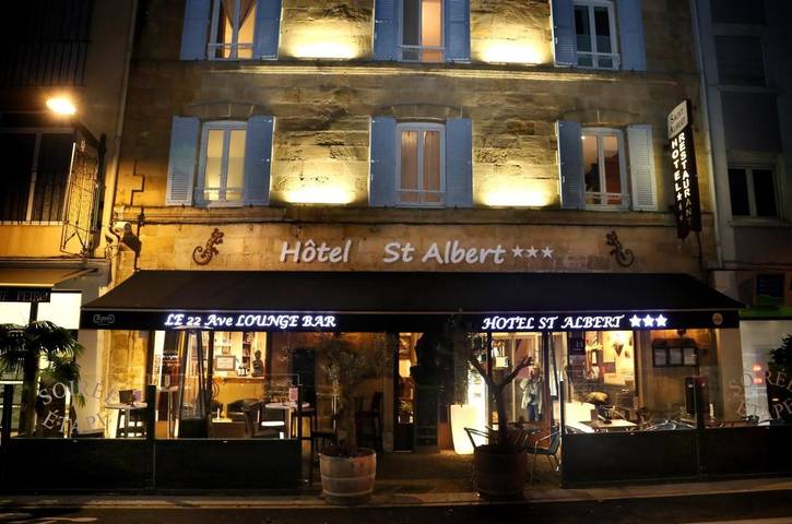 Hôtel pour 2 personnes, avec terrasse et jacuzzi, animaux acceptés