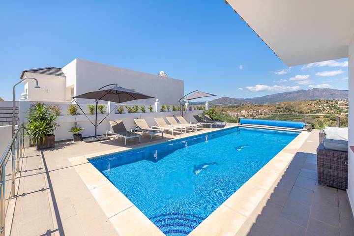 Villa for 13 people, with view and garden as well as terrace - 1
