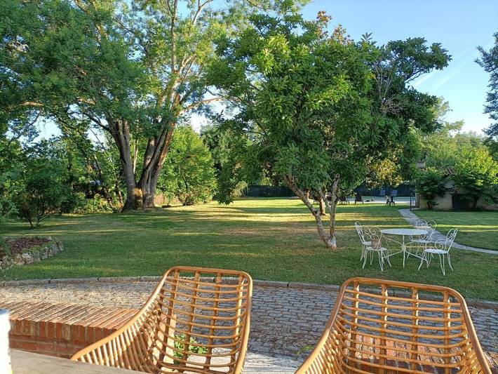 Gîte pour 2 personnes, avec jardin ainsi que piscine et vue à Lamagistère - 3