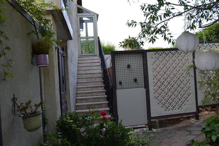 Gîte pour 4 personnes, avec jardin et piscine à Lauris - 3