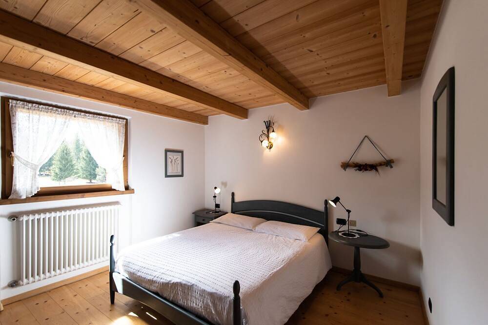 Geheel appartement, Chalet \"Baita Tabià\" Dolomites in Bellamonte, Dolomiti Superski