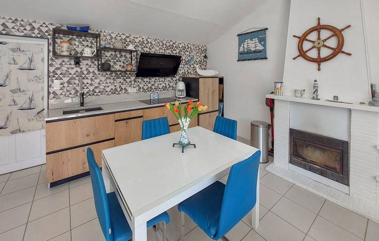 Appartement confortable avec AC, TV, congélateur et parking près de la Plage du Pont d'Yeu in Notre-Dame-de-Monts, Vendée