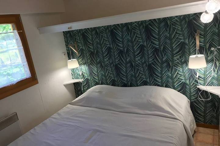 Gîte pour 4 personnes, avec piscine et terrasse à La Balme-de-Sillingy - 2