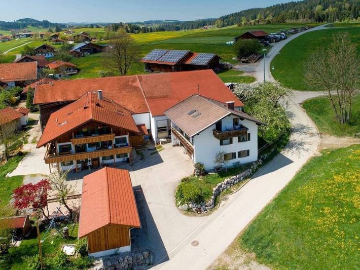 Bauernhof für 5 Personen, mit Seeblick und Balkon sowie Garten, kinderfreundlich im Ostallgäu - 2