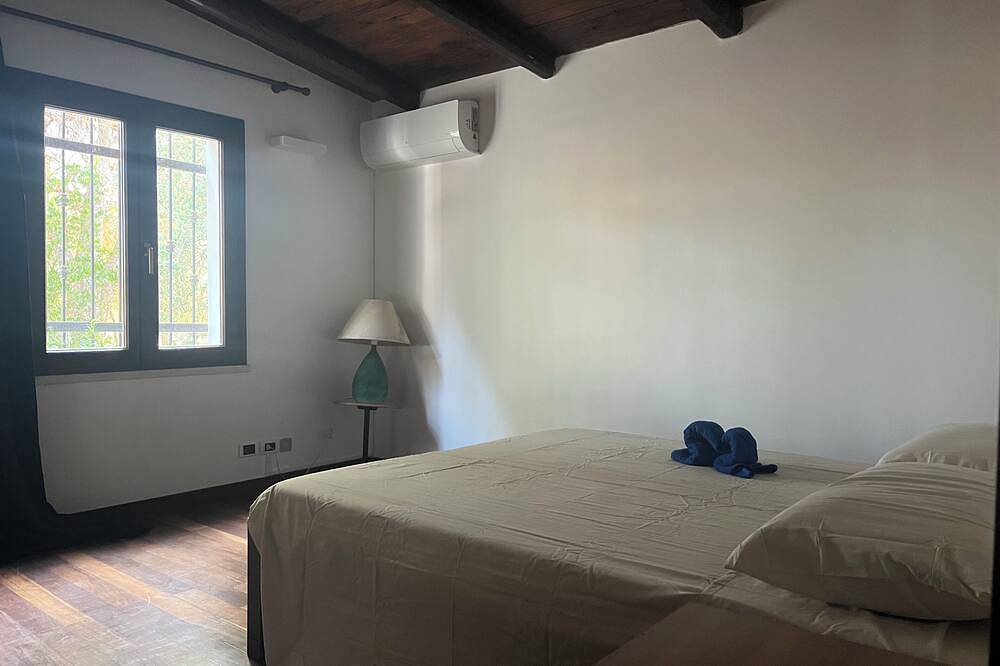 Villa surrounded by a centuries-old olive grove in Oristano, Sardinia