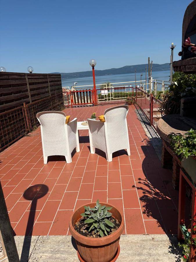 Casa vacanza per 2 persone, con giardino, con animali domestici a Anguillara Sabazia