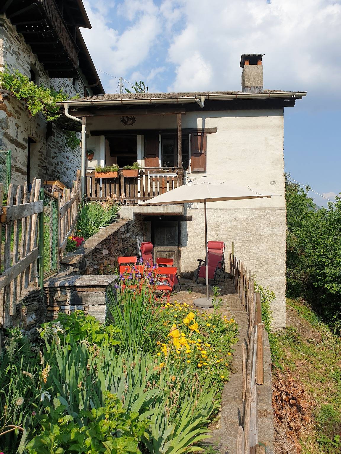 Casa Piccola, Case di Zali in Falmenta, Valle Cannobina
