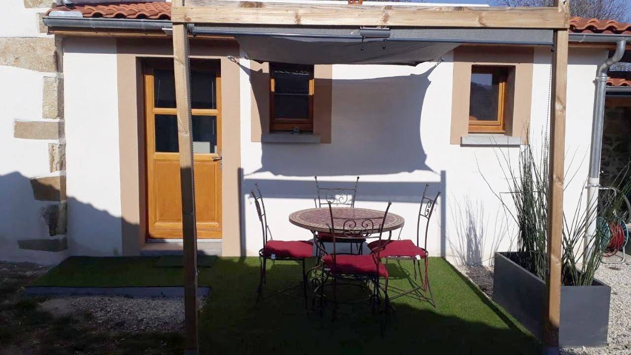 One-Bedroom House in Vic-le-Comte, Parc Naturel Régional Livradois-Forez