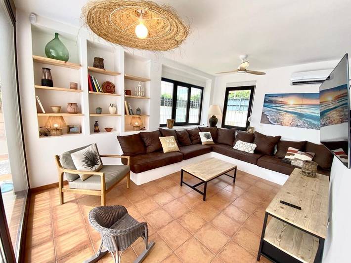 Villa pour 10 personnes, avec piscine et terrasse ainsi que vue et jardin à Cambrils - 2