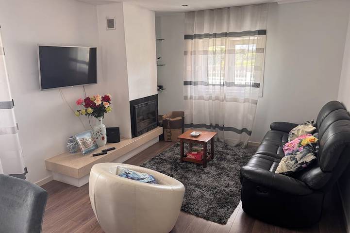 Location de vacances pour 5 personnes, avec balcon et jardin à Tocha - 4