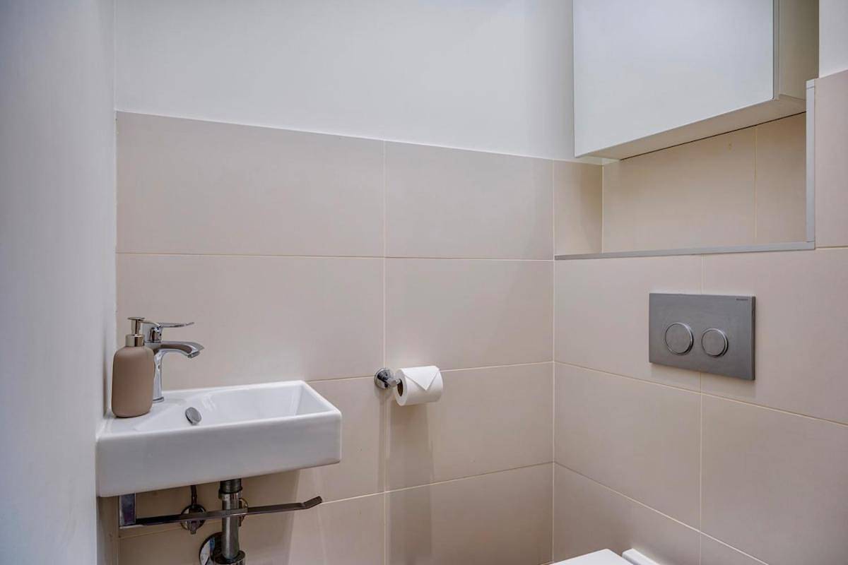 Appartement entier, Double Room with Mountain View in Ferney-Voltaire, Gex