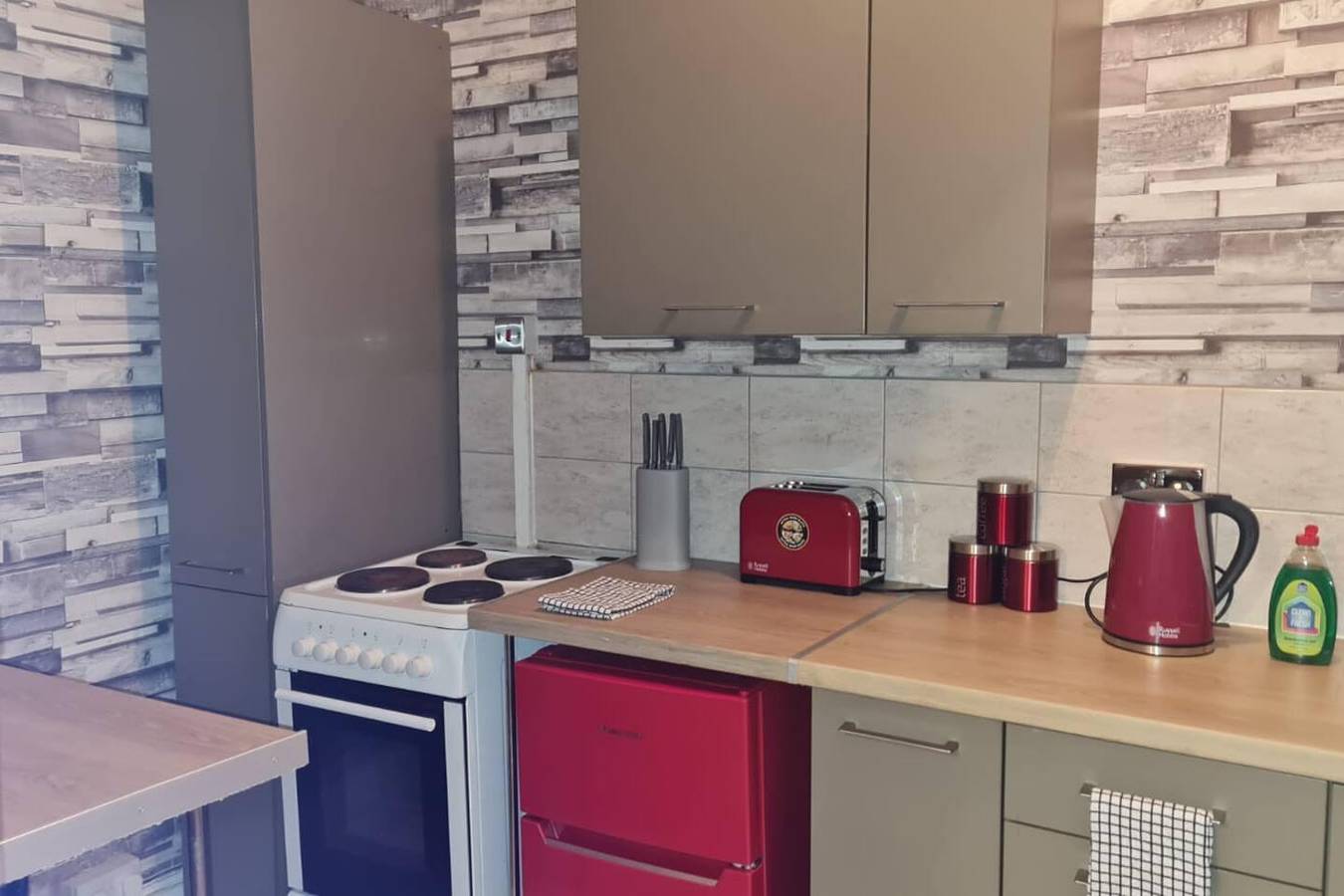 Ganze Ferienwohnung, Ferienwohnung für 3 Personen mit Garten in Newport (Gwent), Südwales