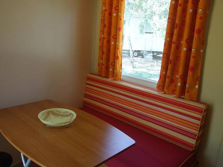 Camping Les chênes - Mobilheim 4 personen - Ohne Sanitäranlagen Klimatisiert - 2 Zi - 3 x 6m / Garrigue in Junas, Mittelmeerküste (Frankreich)