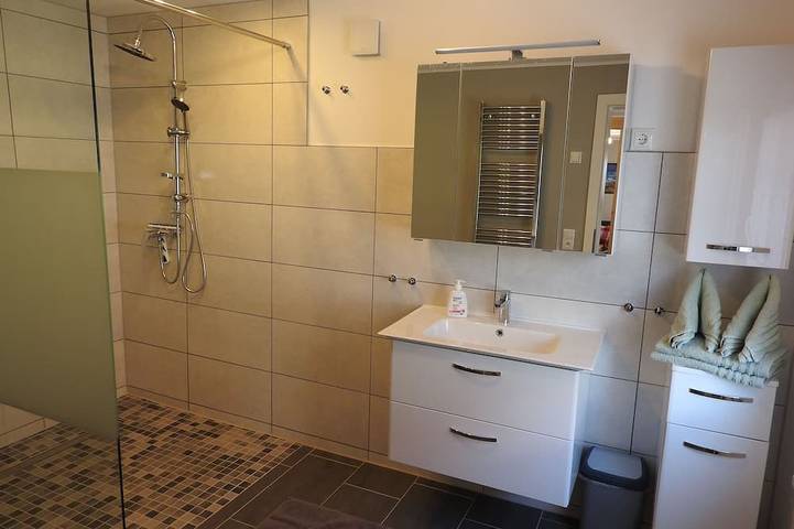 Ferienwohnung für 3 Personen, mit Terrasse und Sauna in Greifswald - 4