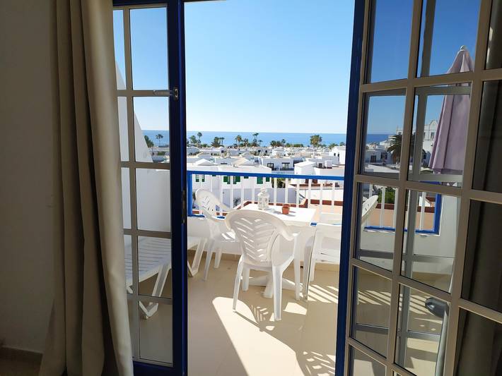 Entire apartment, Holiday Apartment "Roraima" with Sea View, Wi-Fi & Terrace in Puerto del Carmen, Tías
