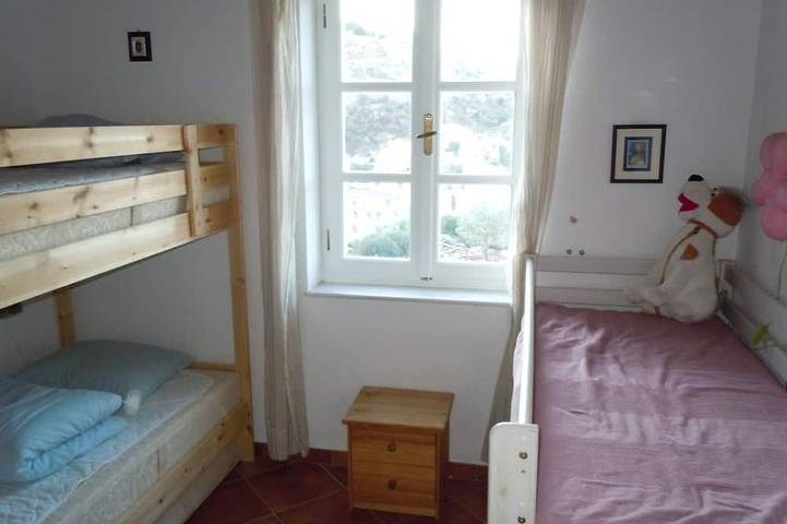 Location de vacances pour 6 personnes, avec balcon et jardin à Hydra - 2