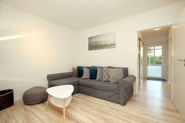 Ganze Wohnung, Ferienwhg. in Wyk mit 3- Zimmern, ca. 58 m² im Eg mit Südterrasse und Garten in Nordfriesische Inseln (Schleswig-Holstein) (Schleswig-Holstein), Wyk auf Föhr