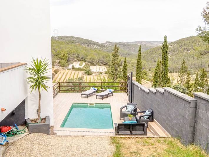 Chalet para 6 personas, con piscina además de balcón y jardín en Garraf - 2