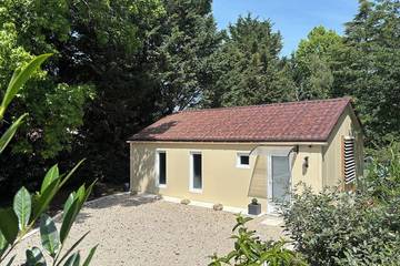 Gîte pour 2 personnes, avec jacuzzi ainsi que terrasse et jardin à Montrieux-en-Sologne