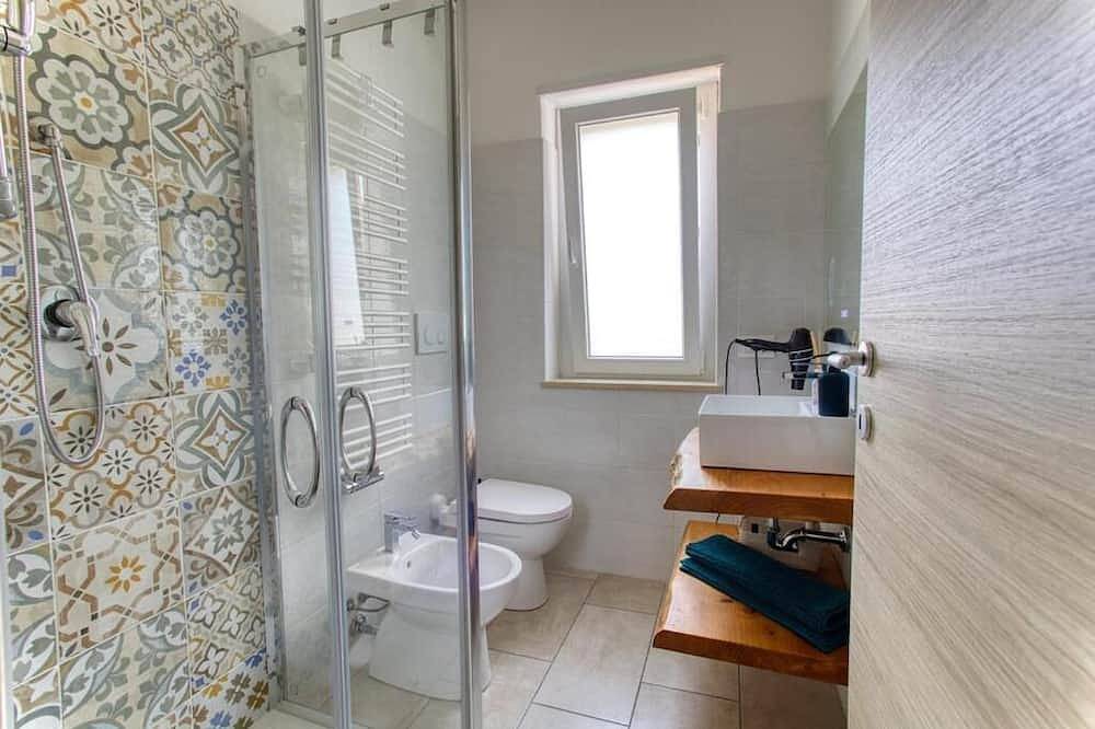 Calabria – Vacation Home with a Garden, Ocean View, and Close to the Beach Near Tropea and Pizzo in Briatico, Province de Vibo Valentia