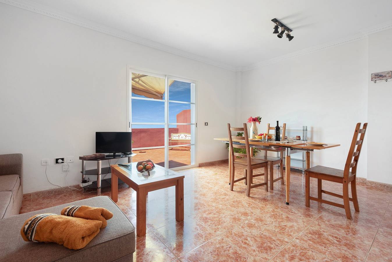Appartement entier, Vacances 'Bonito' avec Vue sur la Mer, Terrasse Privée et Wi-Fi in El Burgado, Puerto de la Cruz