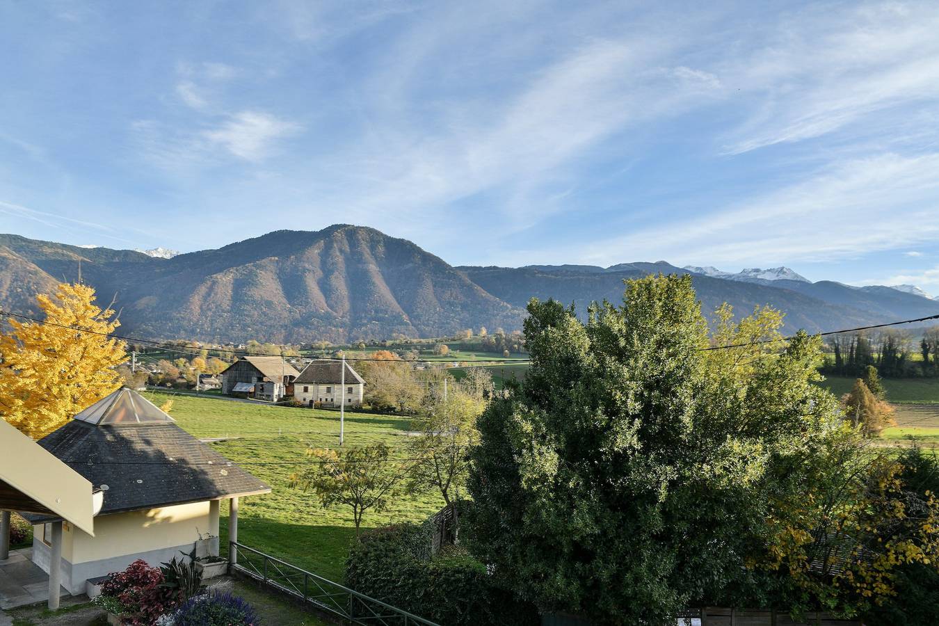 Appartement entier, Appartement « Gîte Yveco » avec vue montagne, balcon et Wi-Fi in Châteauneuf (Savoie), Région de Chambéry