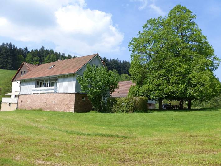 Ferienhaus für 8 Personen, mit Balkon und Garten sowie Ausblick in Mossautal