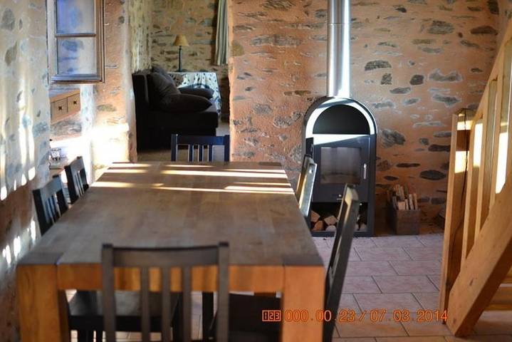 Gîte pour 5 personnes, avec terrasse ainsi que jardin et piscine, animaux acceptés à Payzac (Dordogne) - 3