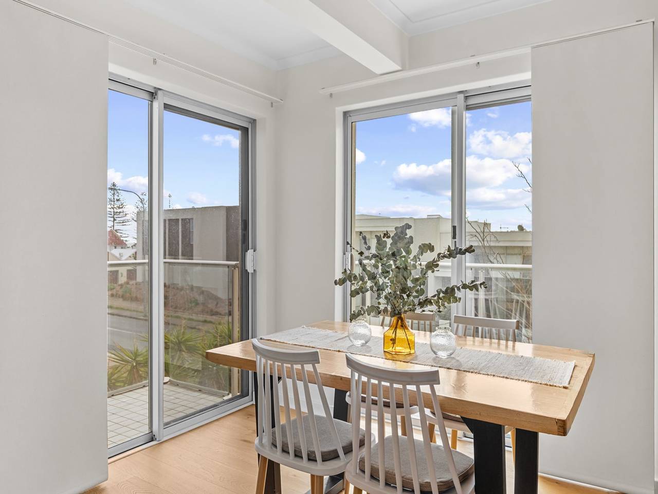 Entire apartment, Stylish 2-Bed Home Steps from Henley Beach in Henley Beach, South Australia