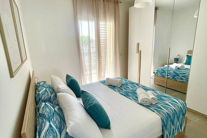 Ganze Wohnung, New! 2 Bedrooms, 2 Bathrooms, Free Car Box 100m from the sea in Alba Adriatica, Adriaküste Abruzzen